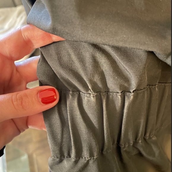 Canada Goose Trillium Parka Size SMALL - Picture 8 of 8